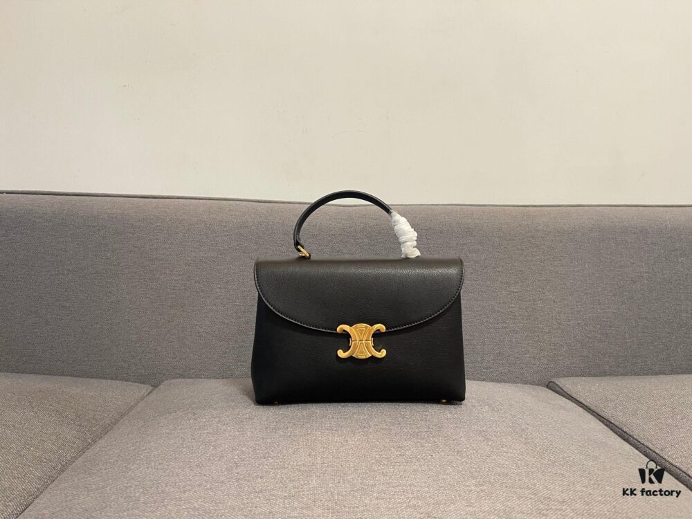 New Arrival A CELINE Arc de Triomphe Kelly Bag, New Design with Triumphal Arch Closure, Exuding Elegance