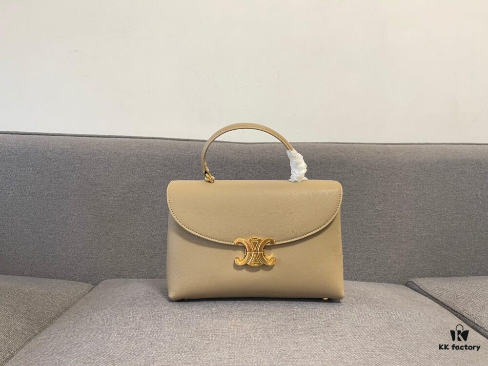 New Arrival A CELINE Arc de Triomphe Kelly Handbag, New Design with Arc de Triomphe Closure, Exuding Elegance