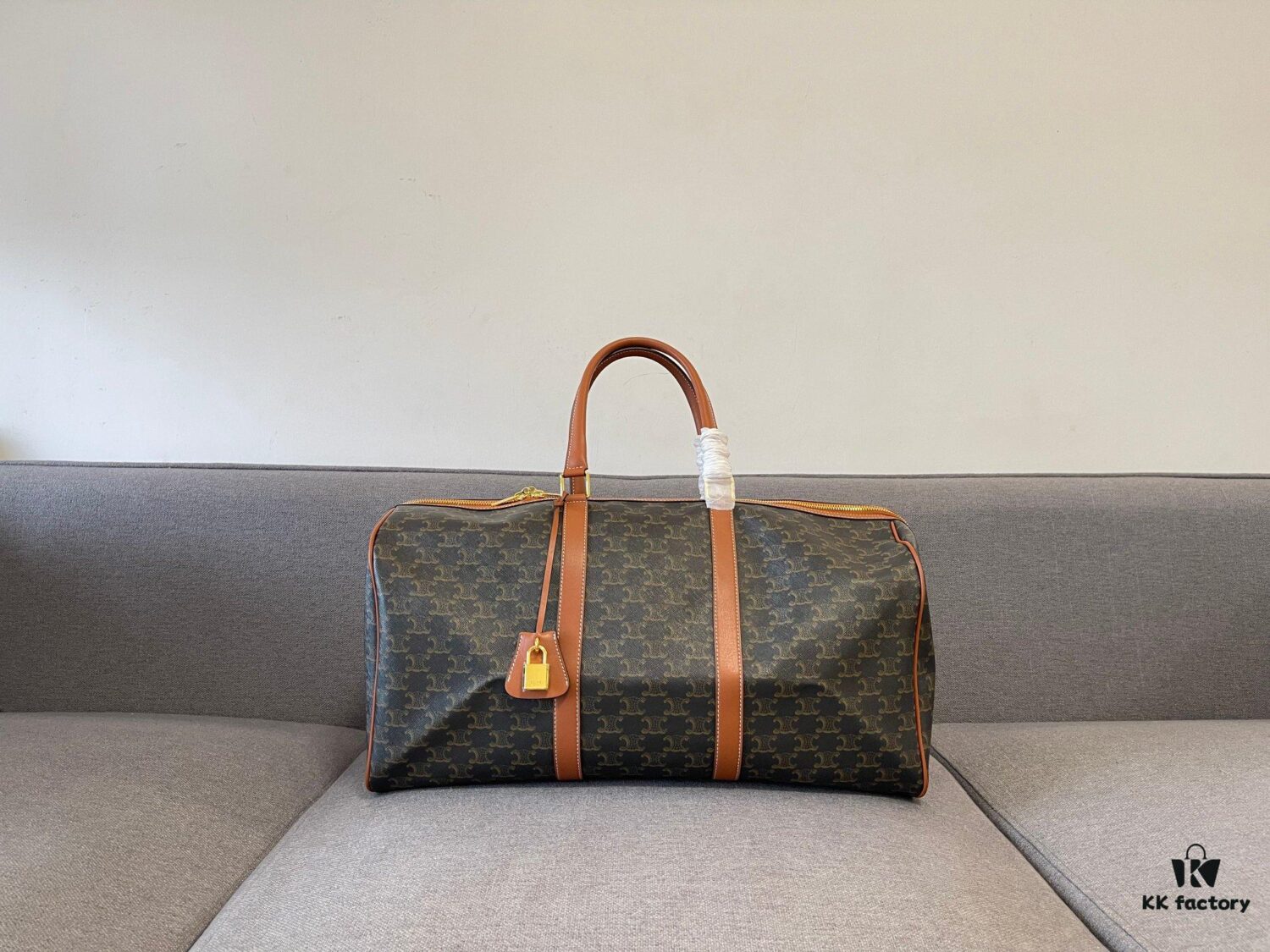 Celine Vintage Travel Bag – Timeless Archlight Monogram Design with Lightweight, Spacious and Versatile Style