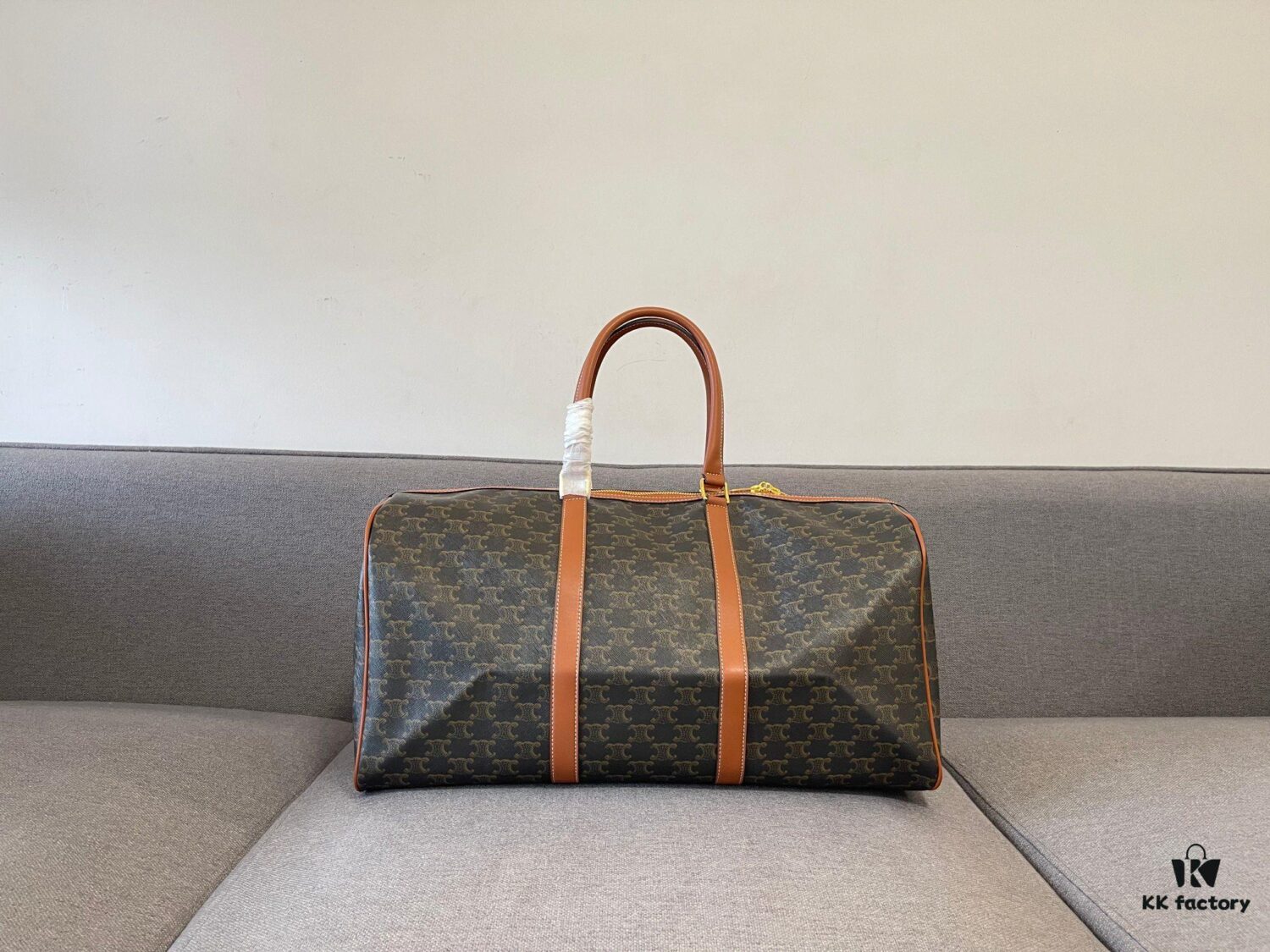 Celine Vintage Travel Bag – Timeless Archlight Monogram Design with Lightweight, Spacious and Versatile Style