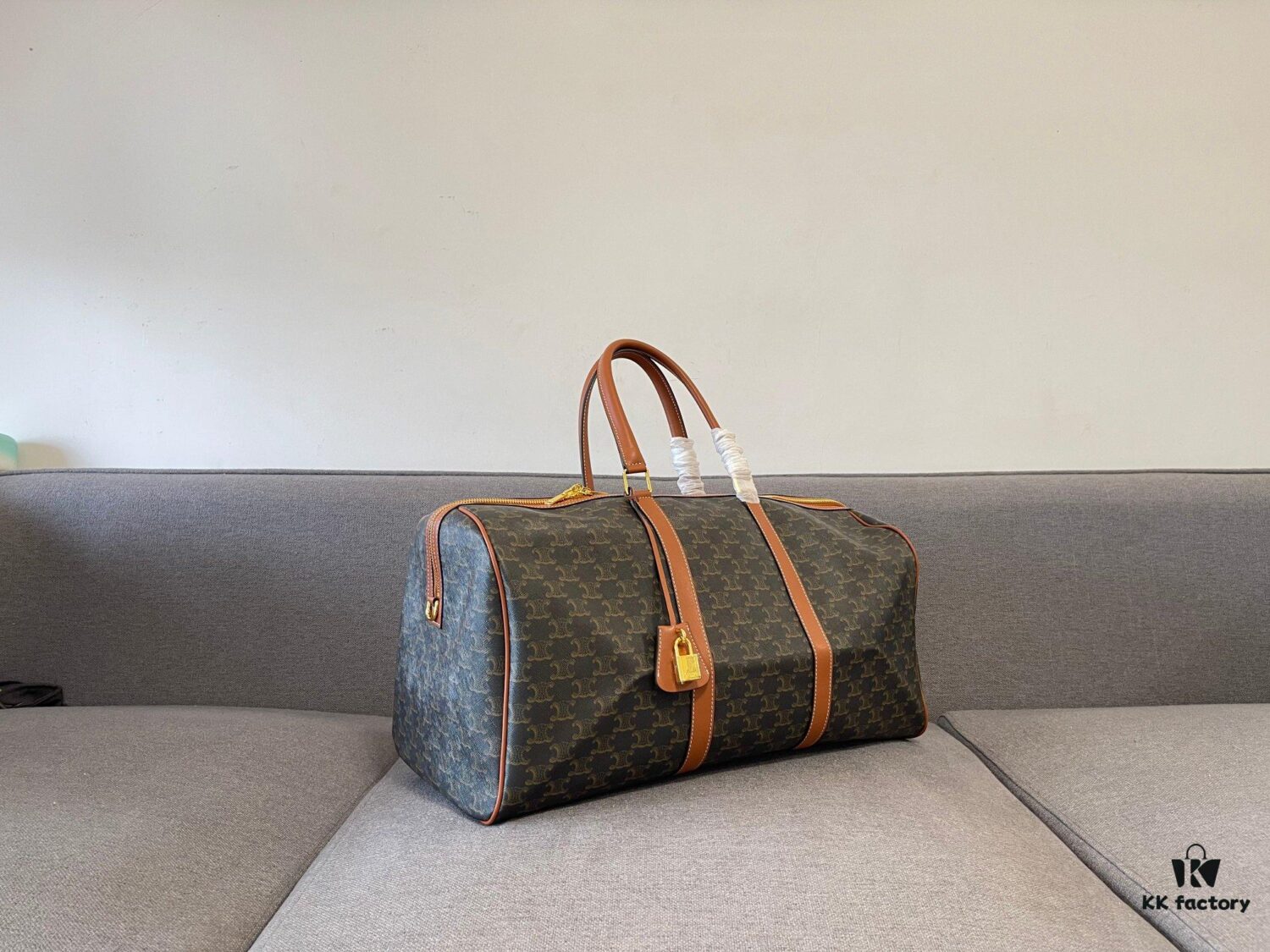 Celine Vintage Travel Bag – Timeless Archlight Monogram Design with Lightweight, Spacious and Versatile Style