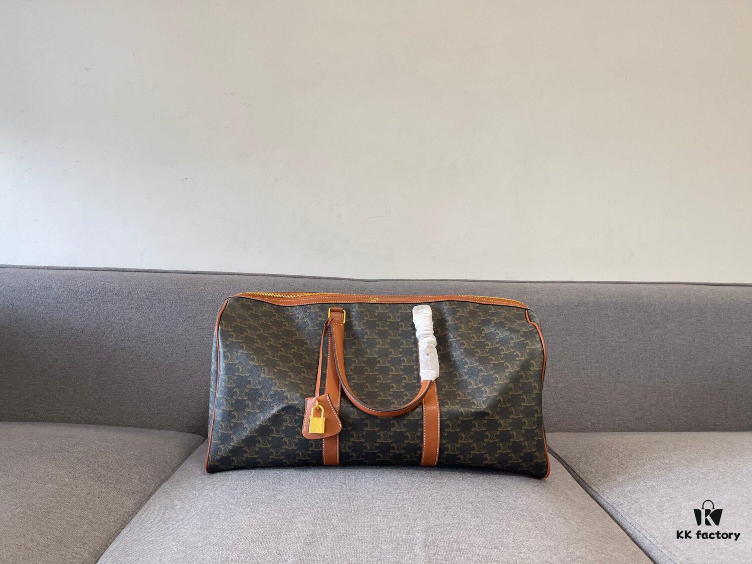 Celine Vintage Travel Bag – Timeless Archlight Monogram Design with Lightweight, Spacious and Versatile Style