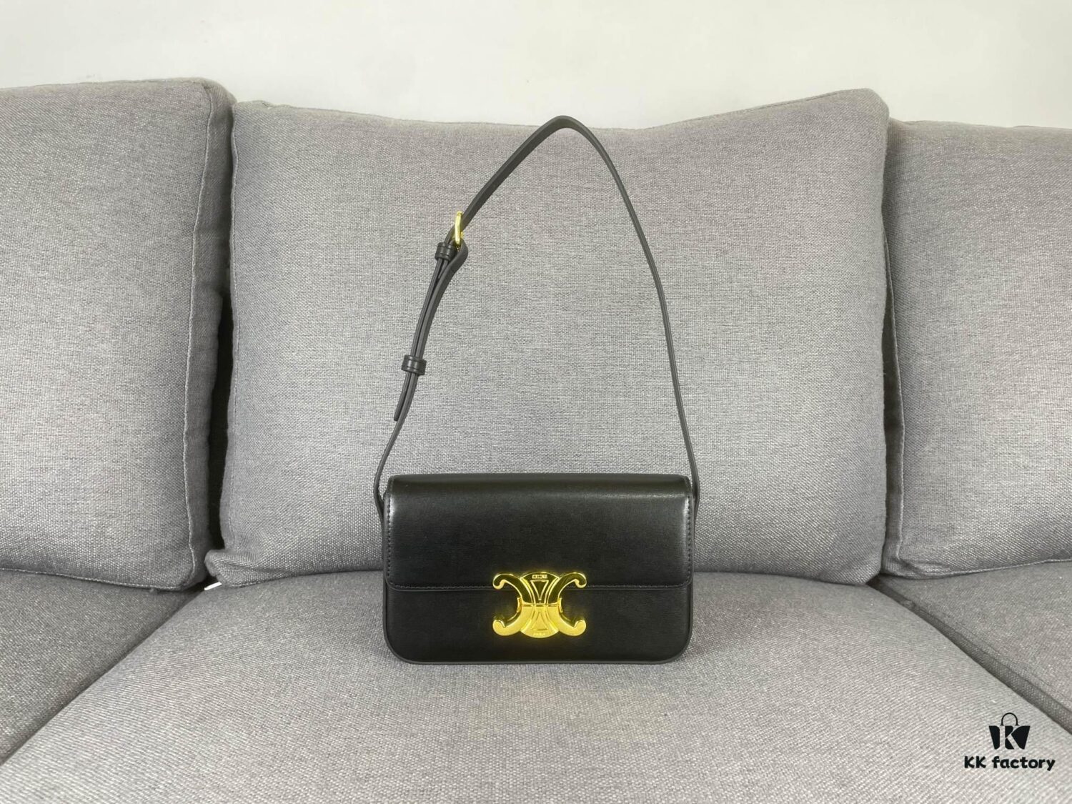 CELINE New Triomphe Arch of Triumph Underarm Bag, Spring-Summer Limited Edition