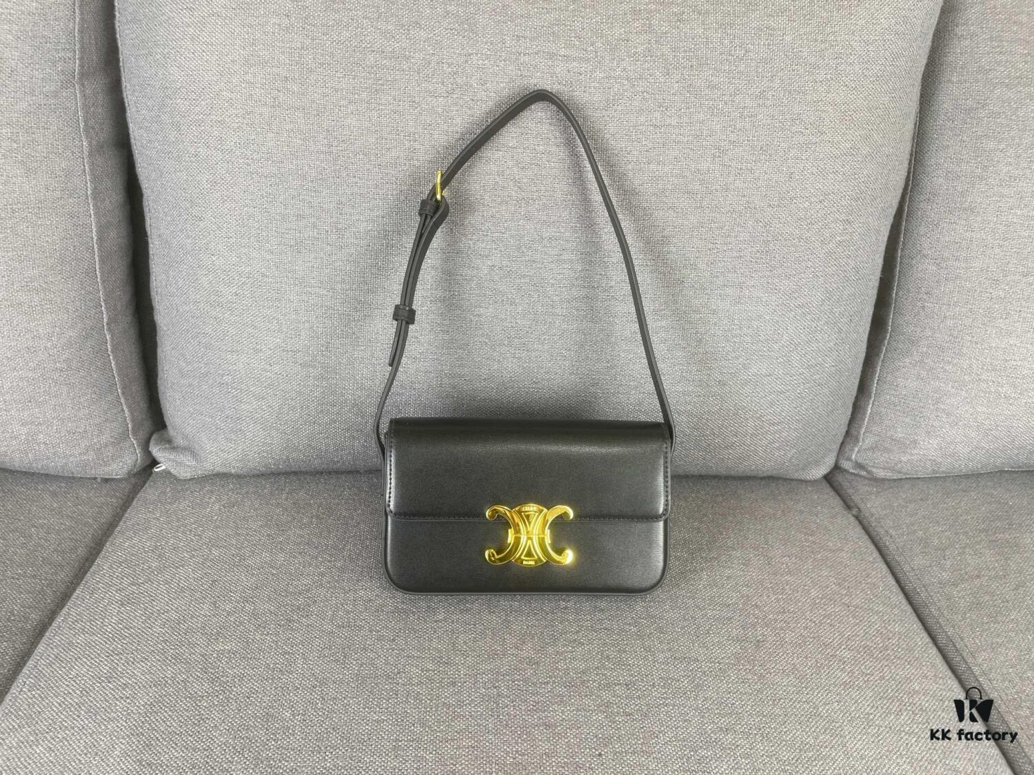 CELINE New Triomphe Arch of Triumph Underarm Bag, Spring-Summer Limited Edition