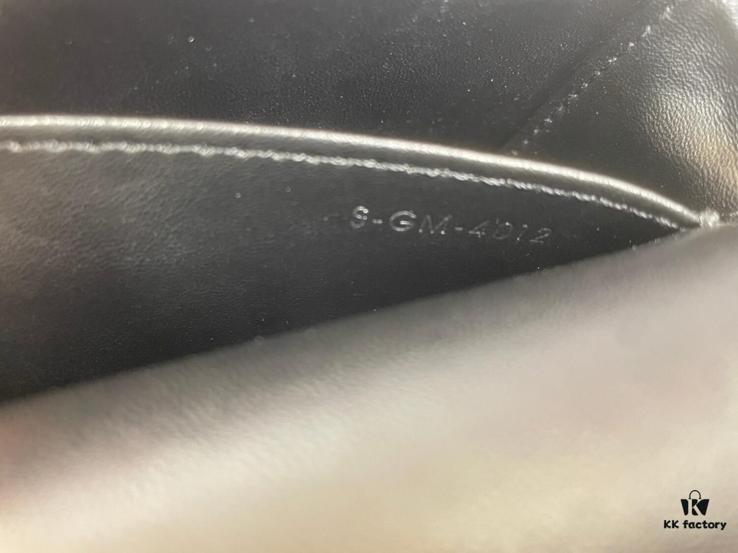 CELINE New Triomphe Arch of Triumph Underarm Bag, Spring-Summer Limited Edition