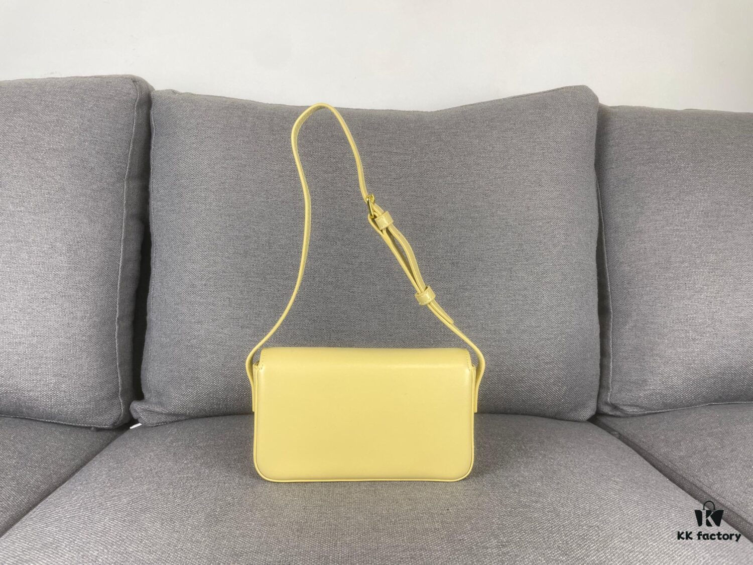 CELINE New Triomphe Arch of Triumph Underarm Bag Spring Summer Limited Edition