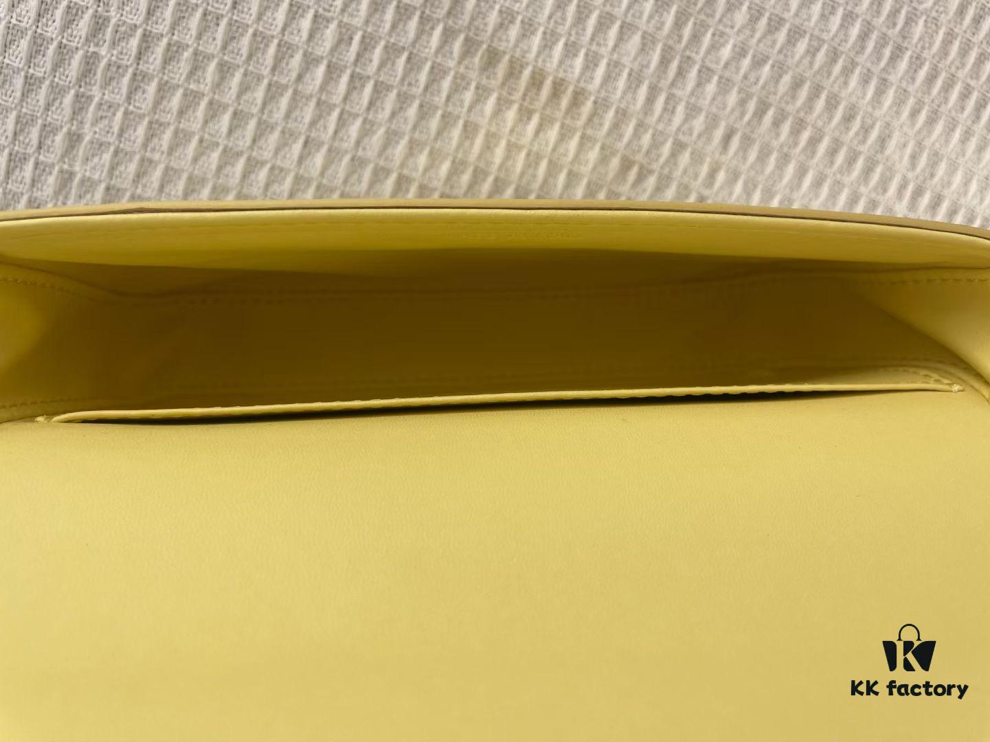 CELINE New Triomphe Arch of Triumph Underarm Bag Spring Summer Limited Edition