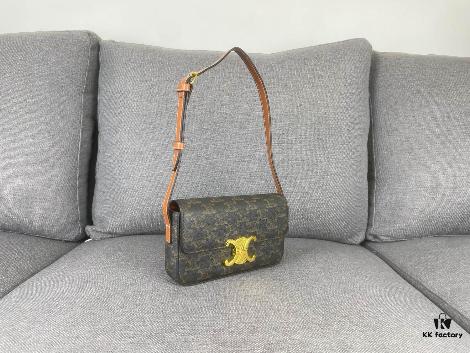 CELINE Triomphe Archway Bag - Limited Spring/Summer Edition