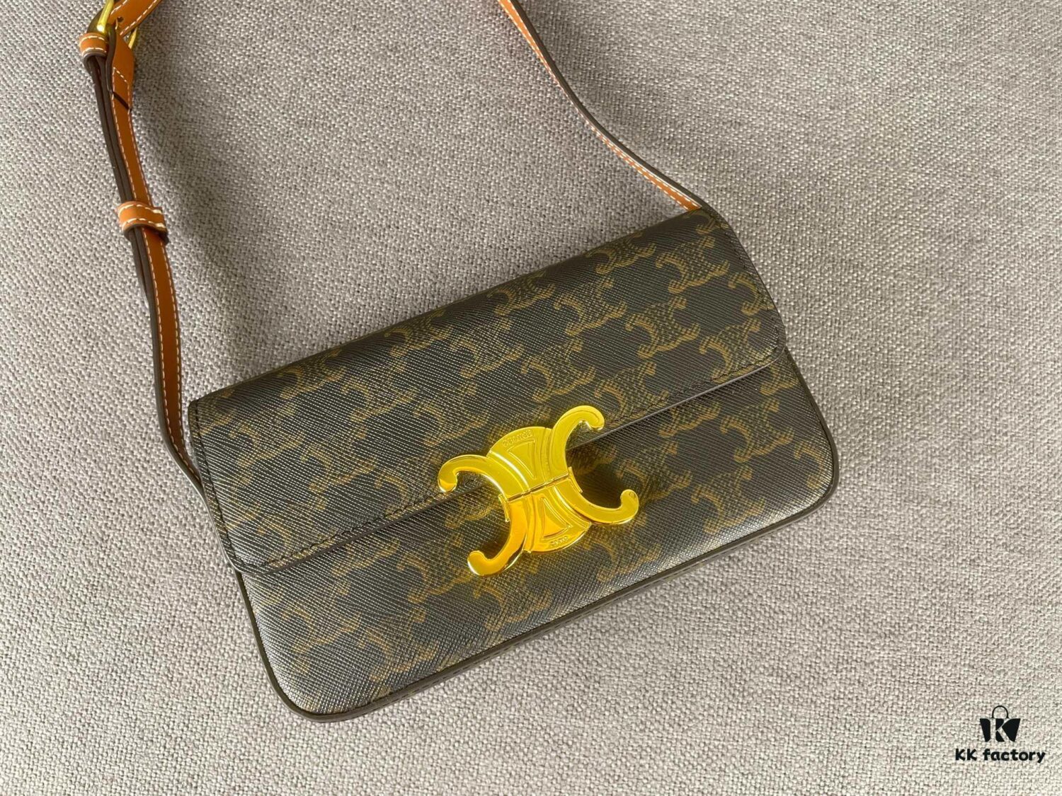 CELINE Triomphe Archway Bag - Limited Spring/Summer Edition