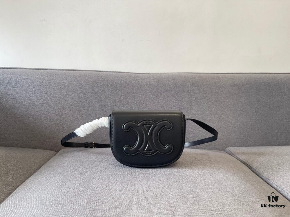 CELINE New Arrival FOLCO Saddle Bag