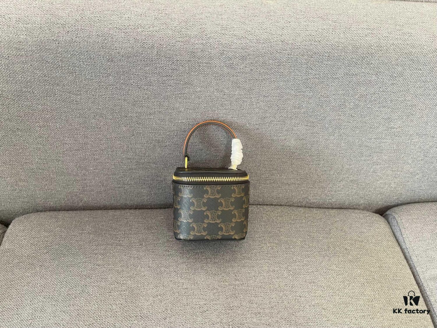 CELINE | New BOX TRIOMPHE Elegant Retro Bag with Iconic Triumph Arch Logo Closure