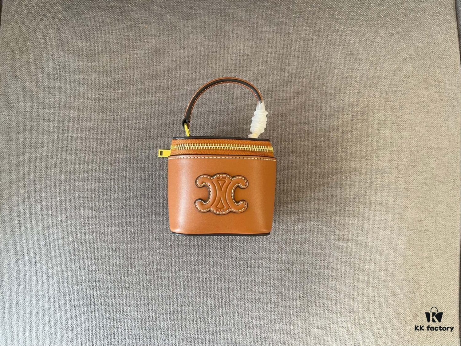 CELINE | New BOX TRIOMPHE Elegant Retro Mini Bag with Iconic Triumph Arch Logo Clasp