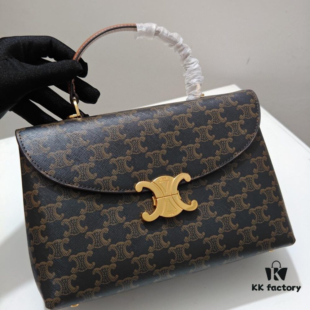 Top-Grade Cowhide, Crisply Textured Leather, Celine 2024 New Arrival Archival Handbag