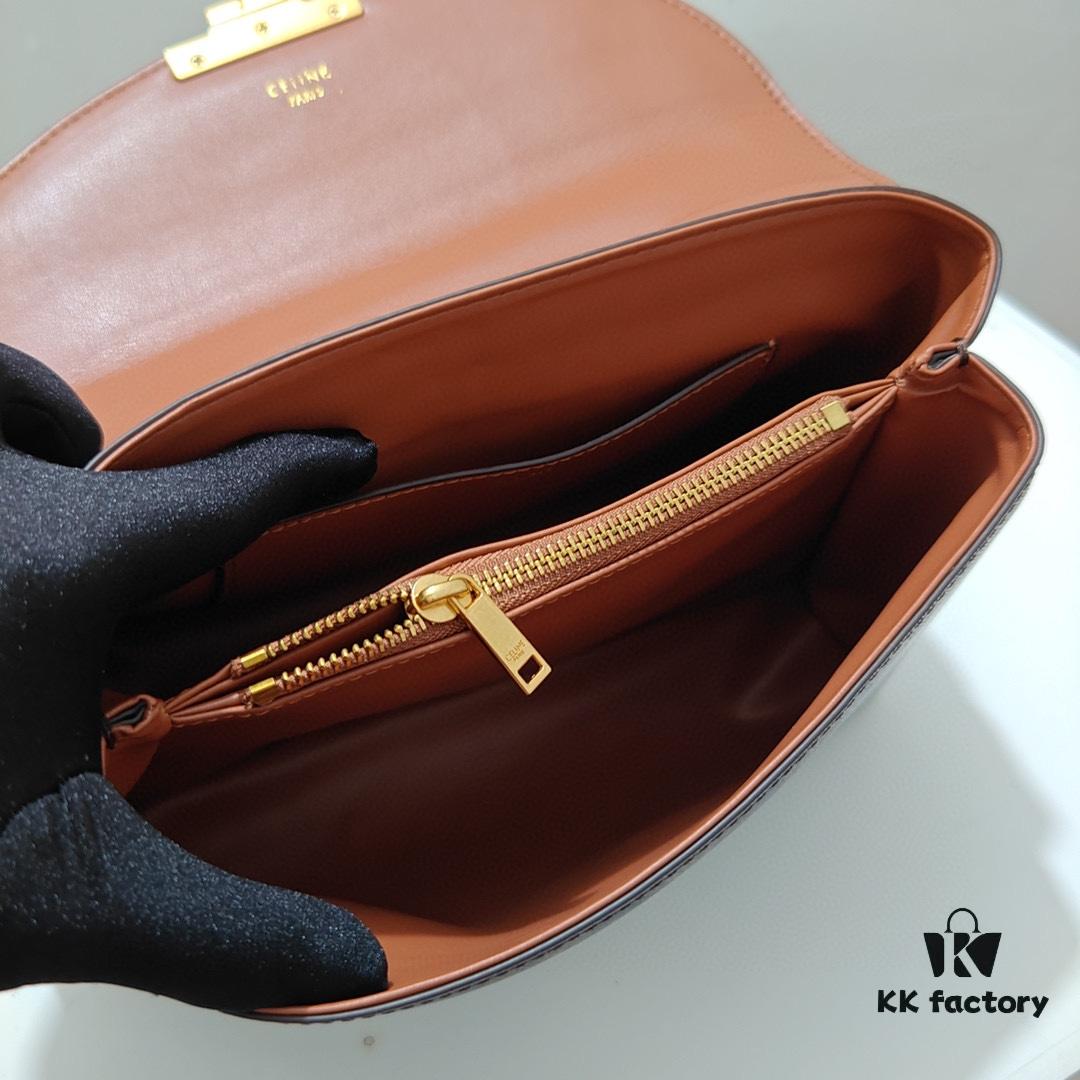 Top-Grade Cowhide, Crisply Textured Leather, Celine 2024 New Arrival Archival Handbag