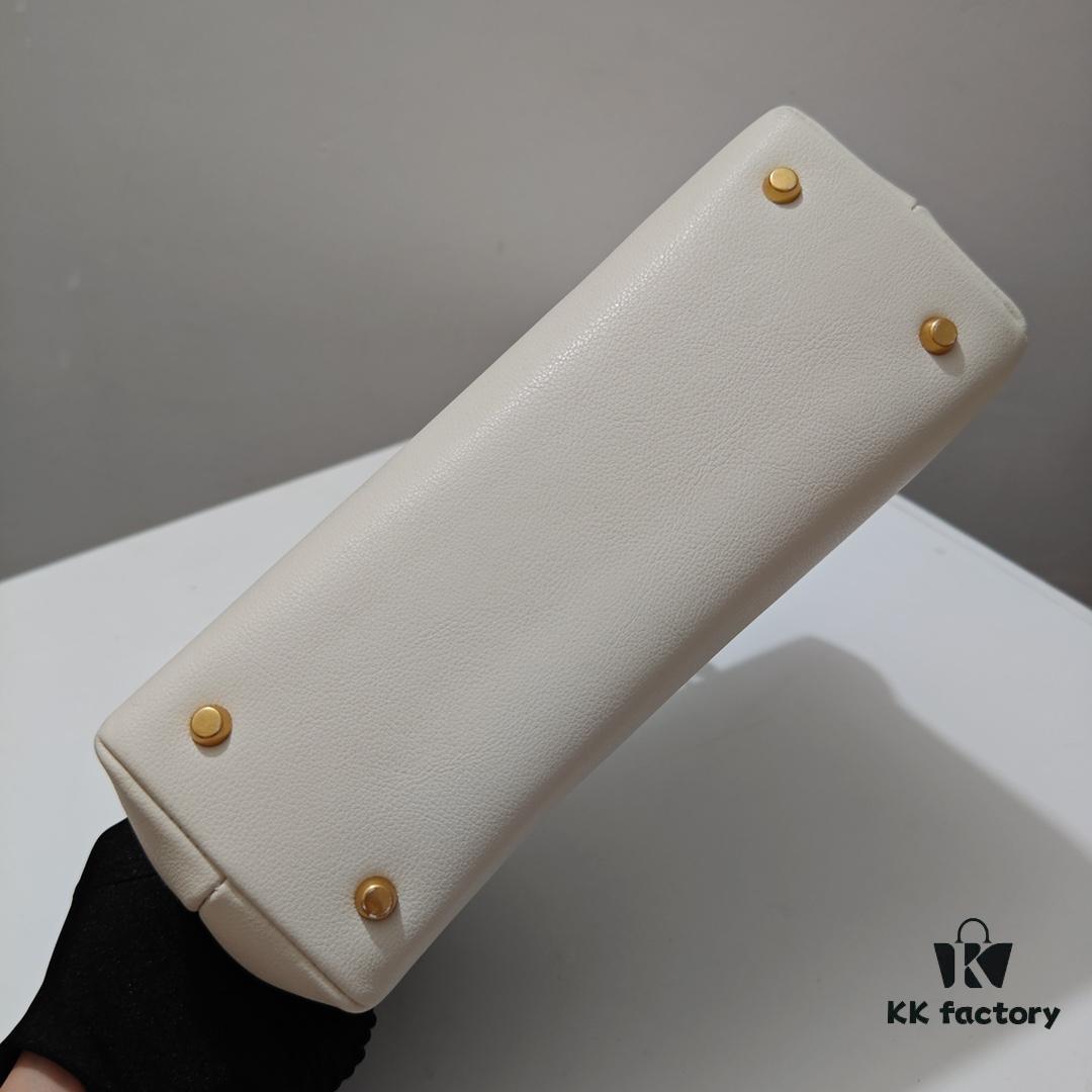 Top-Grade Cowhide, Crisply Textured Leather, Celine 2024 New Arrival Archlight Handbag, Minimalist and Elegant Design in Large Size 25cm