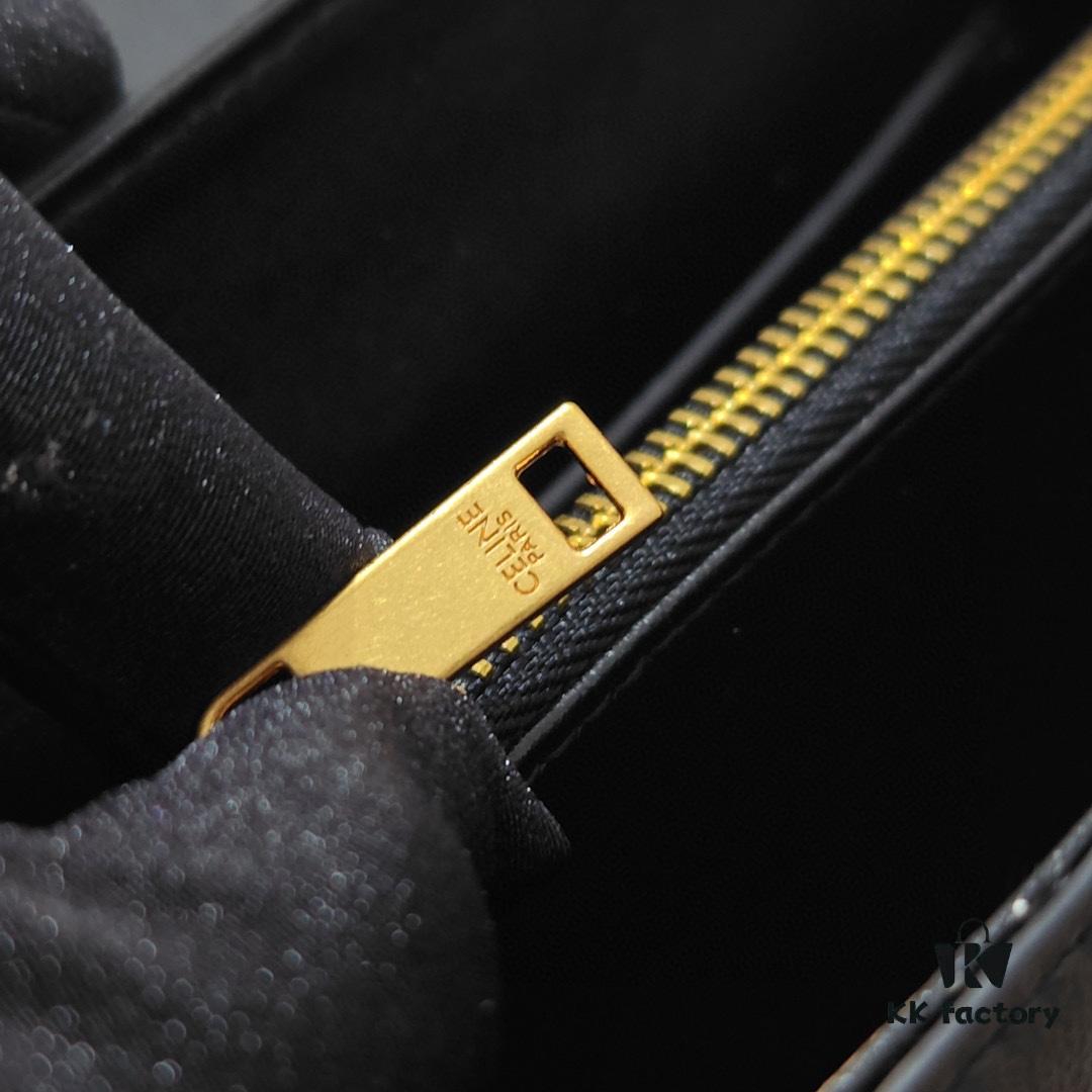 Top-Grade Cowhide, Crinkle Grain Leather, Celine 2024 New Arrival Archway Handbag, Minimalist and Exquisite Design in Large Size 25cm