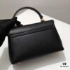 Top-tier Release Celine 2024 New Archival Handbag, Crinkled Leather, Minimalist and Exquisite Small Size: 20.5x13x8