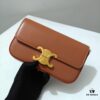 Top Quality Original Celine Triomphe Classic Shoulder Bag, Patent Leather with Needle Grain, Can Be Carried Underarm, by Hand or Crossbody, Perfect Color and Structure, Elegant and Three-dimensional Design