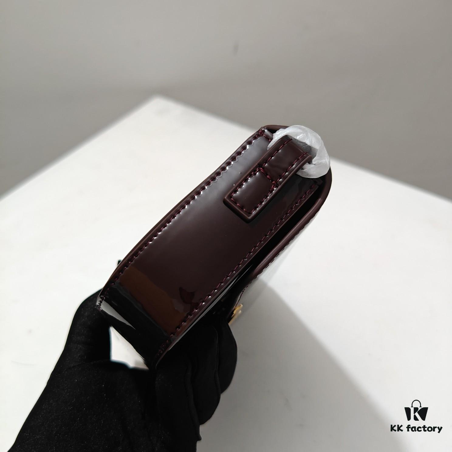 Top Quality Original Celine Triomphe Classic Underarm Bag New Patent Chocolate Brown