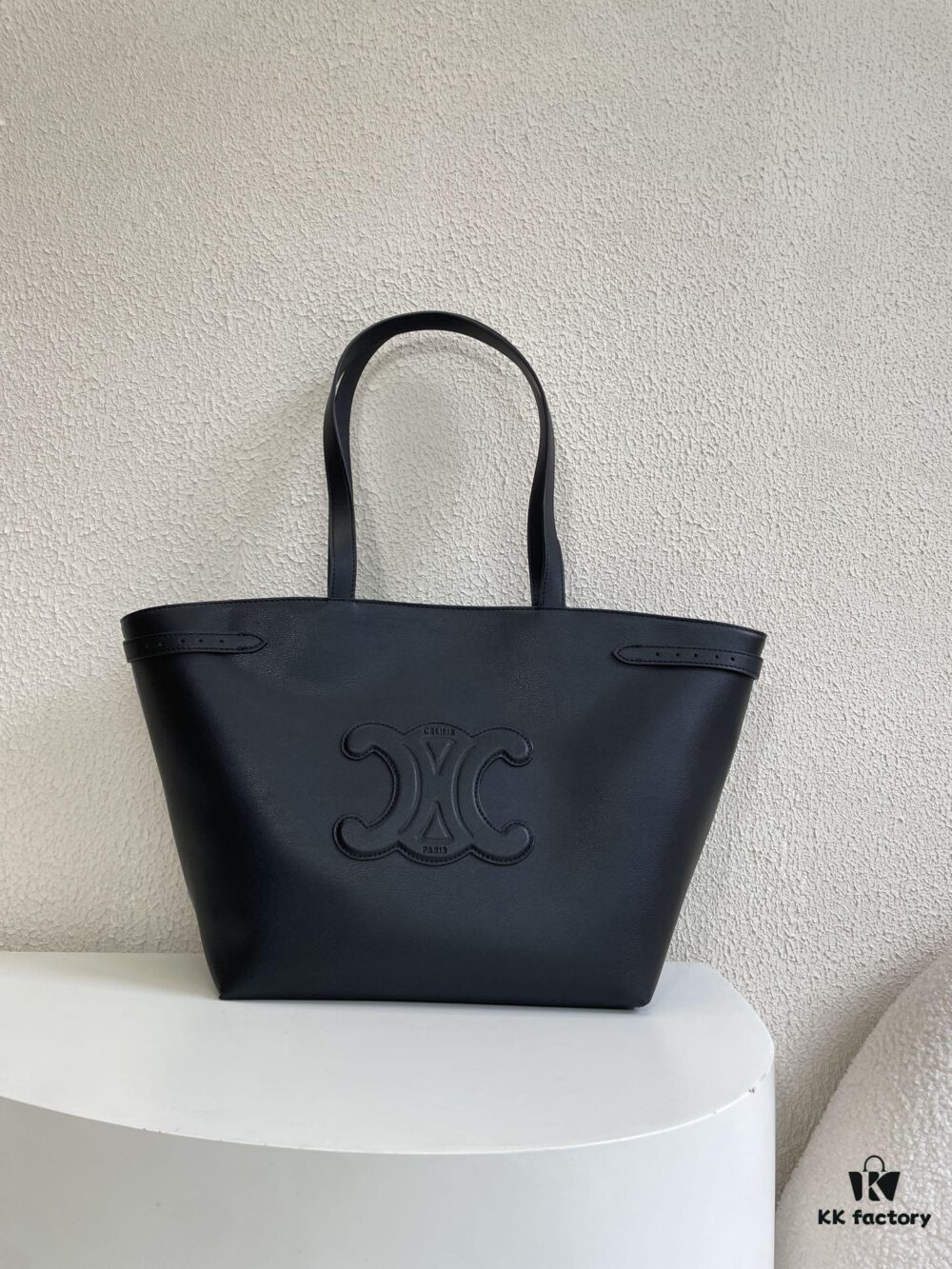 CELINE | CABAS ANAÏS Grainy Calfskin Leather Handbag