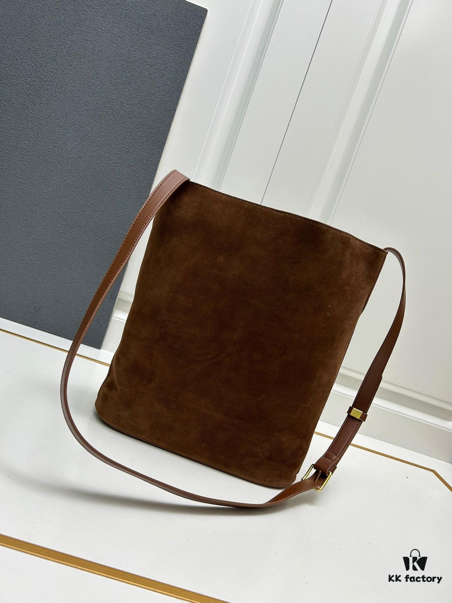 Upgraded Release 💯💯 Celine Fall/Winter New Arrival Suede Soft Cowhide Underarm Bag Size 30*27*10.5 Adjustable Shoulder Strap