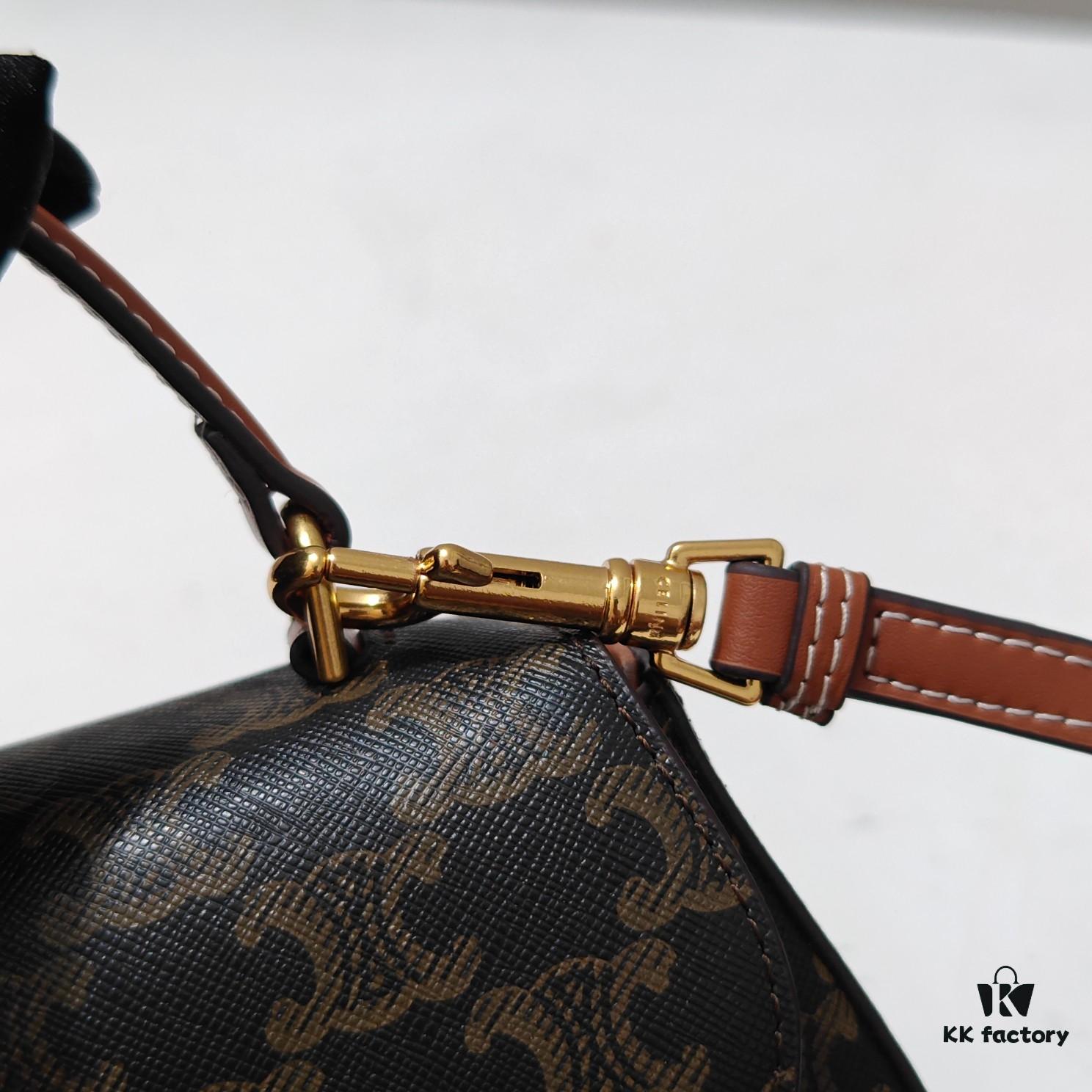 Celine TEEN LOLA Shiny Cowhide Leather Handbag Latest Version