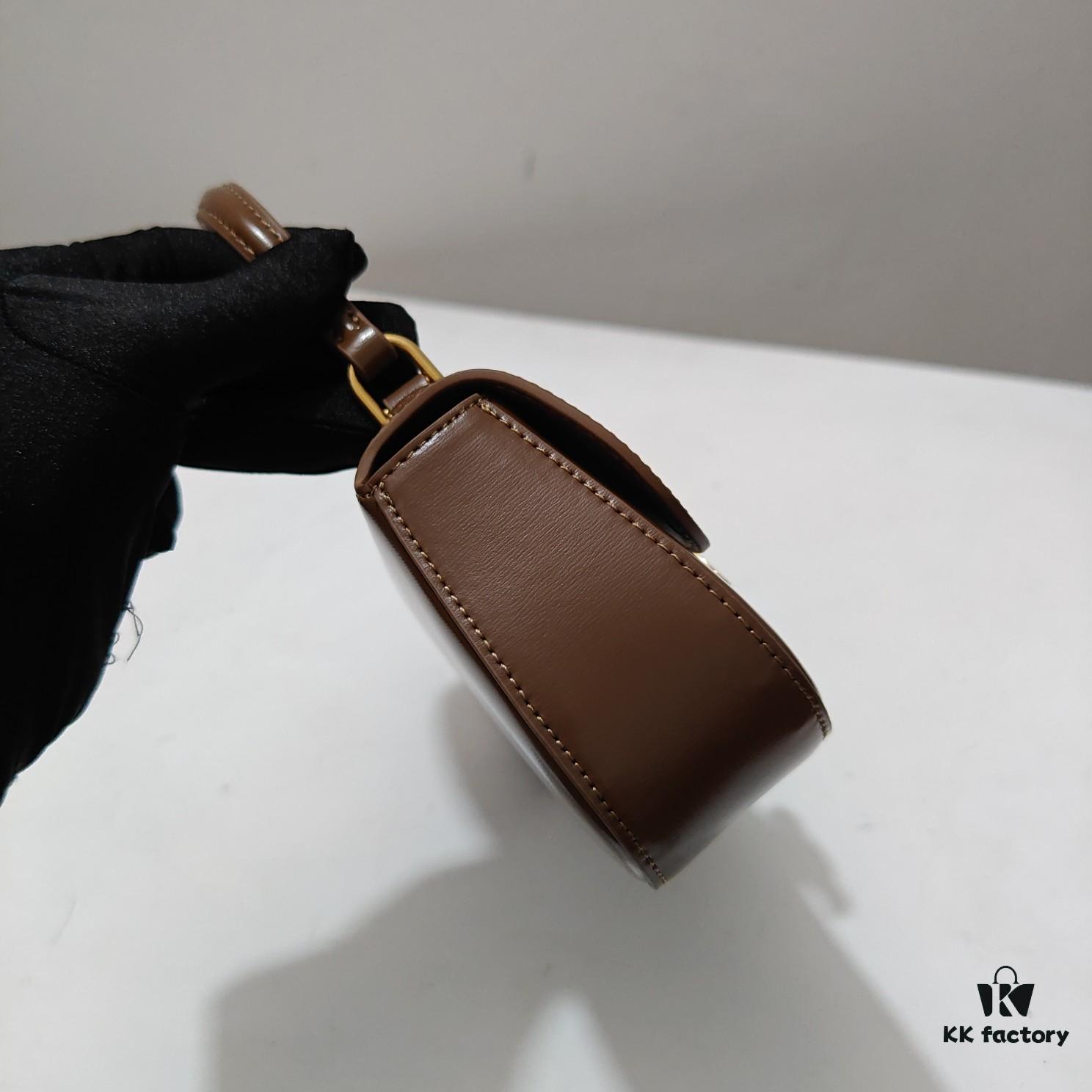 Top Quality Original Version Celine Latest TEEN LOLA Shiny Cowhide Leather Handbag