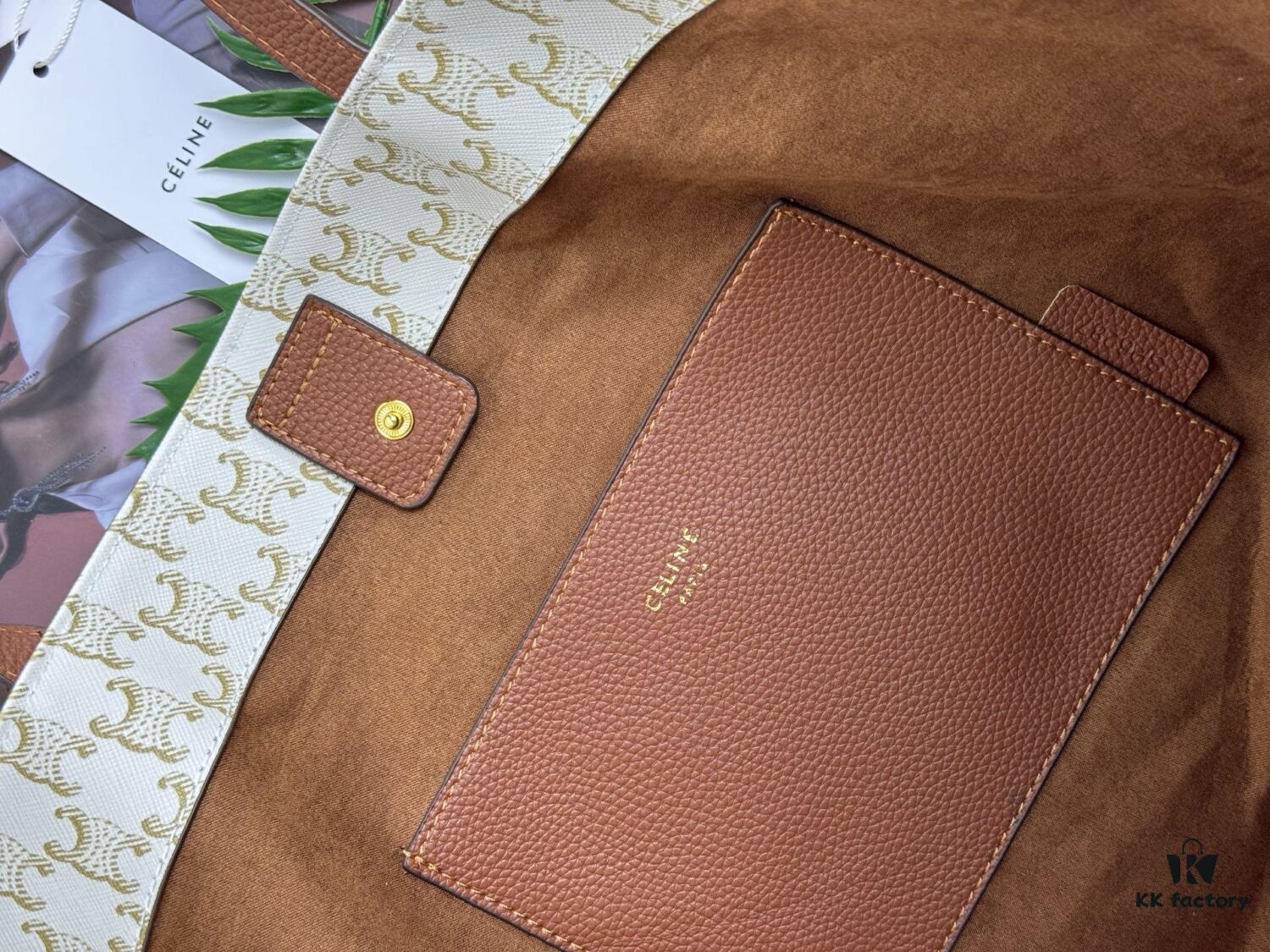 Celine Shopping Tote 🛍️, Imported Crinkled Leather, Fashionable and Versatile, Must-Have Item for Trendsetters