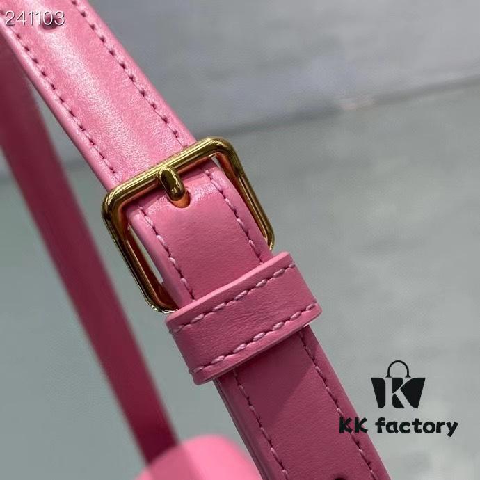 CELINE TRIOMPHE SHOULDER BAG