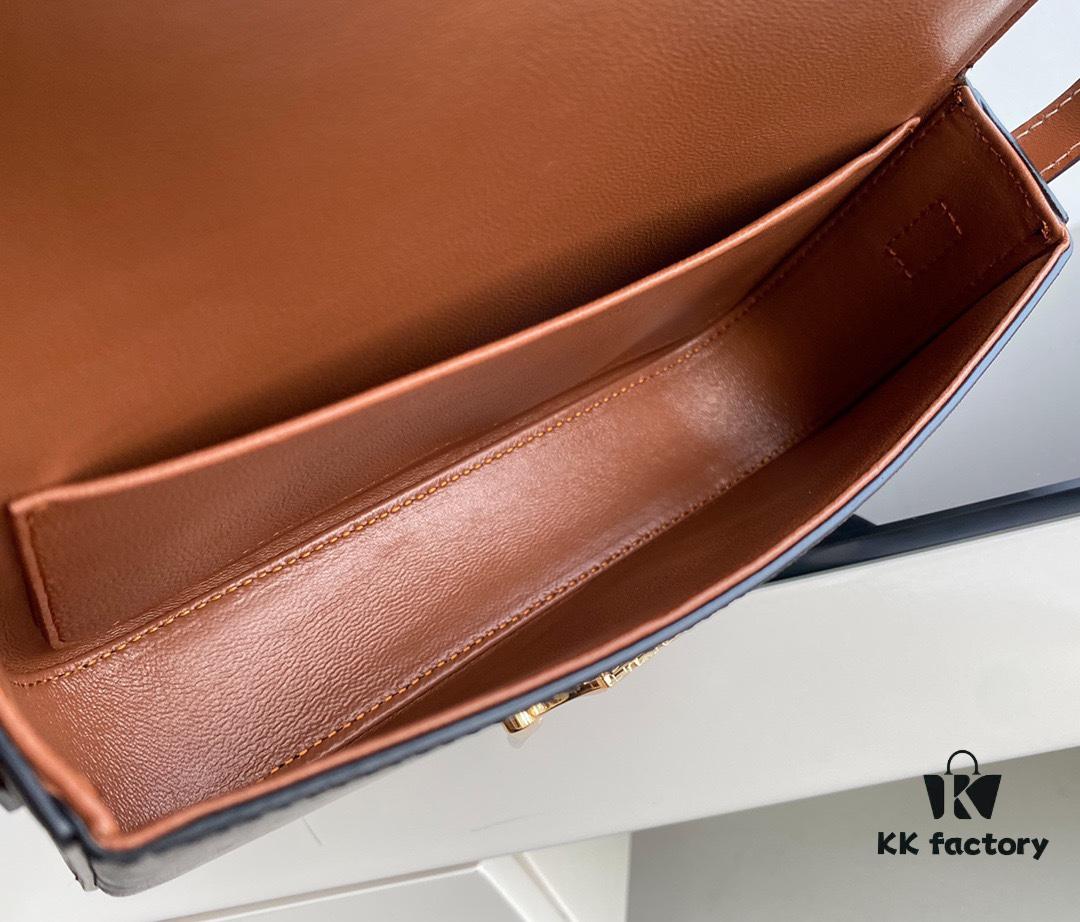 CELINE 2024 Spring-Summer New Arrival TRIOMPHE Logo Printed Cowhide Leather Shoulder Bag, Triumph Armpit Bag, Cowhide Trim, Lambskin Lining, Interior Flat Pocket, Adjustable Leather Shoulder Strap (Length: 20cm)