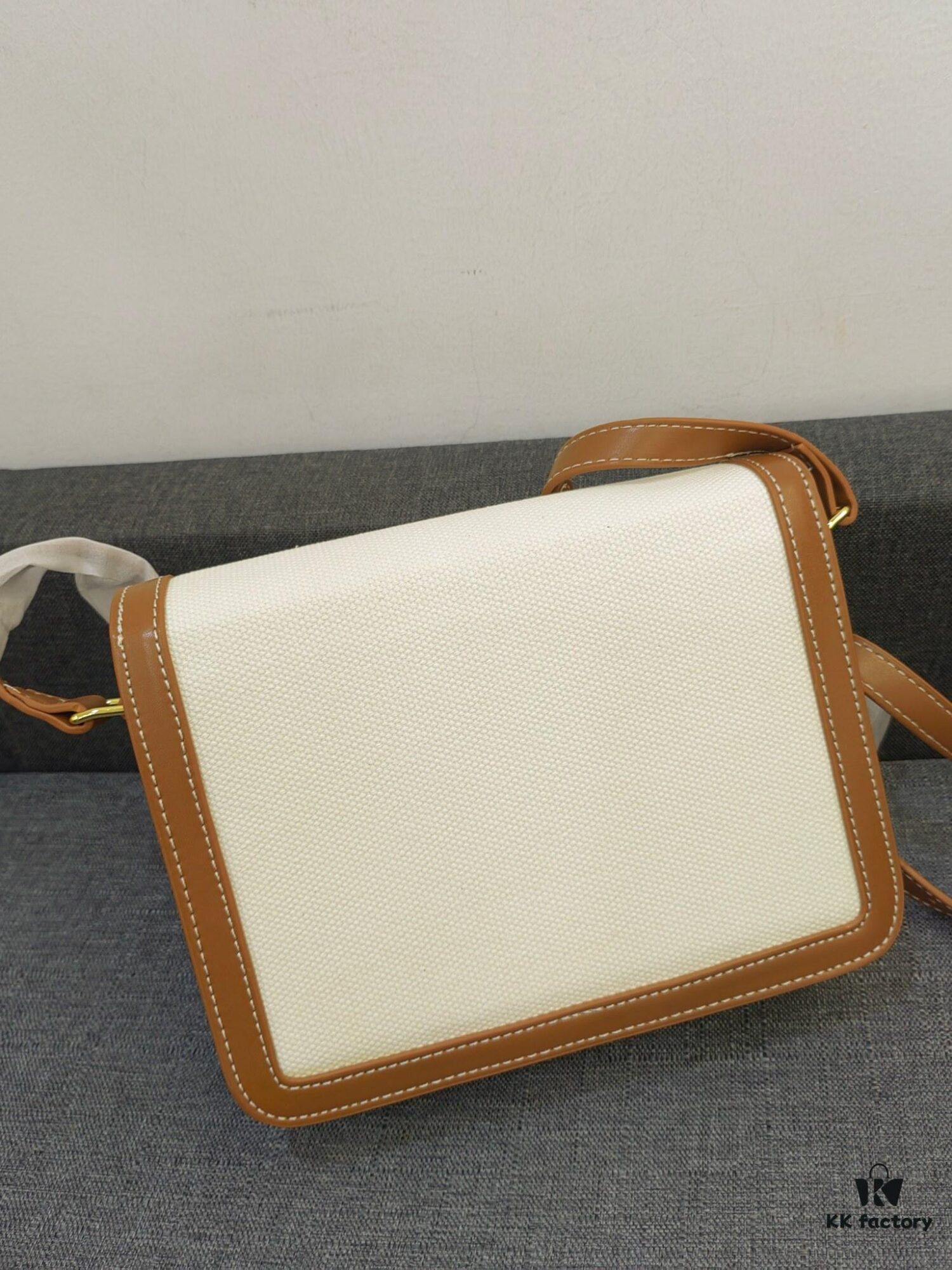 CELINE Triumph Arch Box Teen Shoulder Bag, Vintage Style Women's Single-Shoulder Crossbody Bag