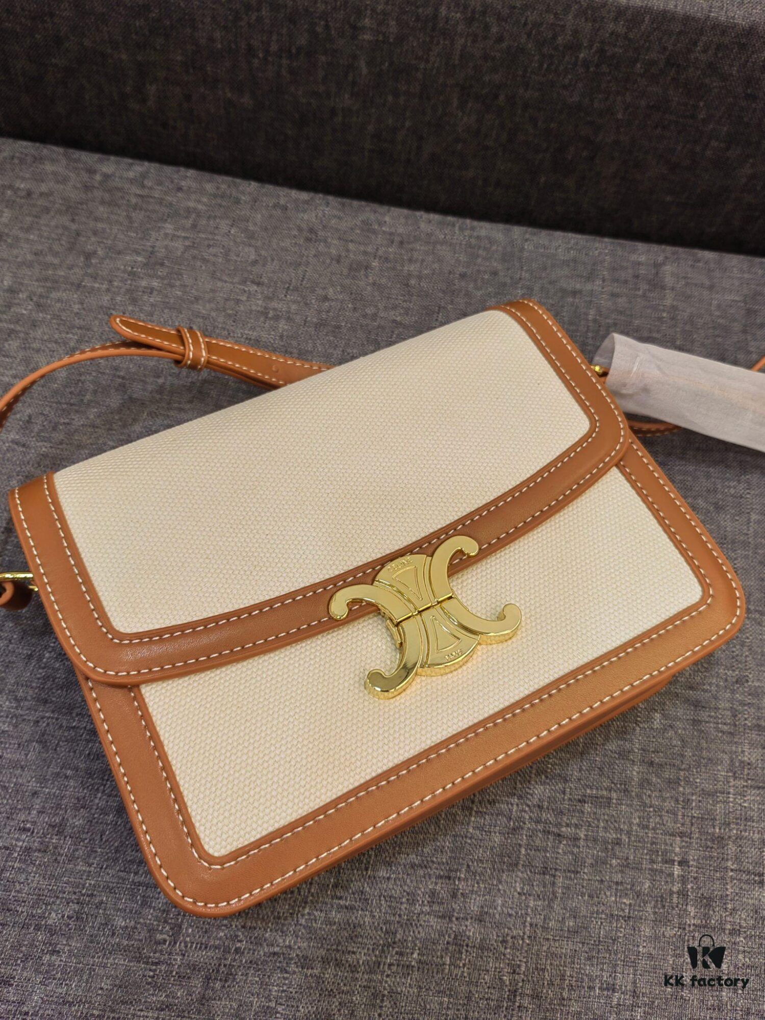 CELINE Triumph Arch Box Teen Shoulder Bag, Vintage Style Women's Single-Shoulder Crossbody Bag