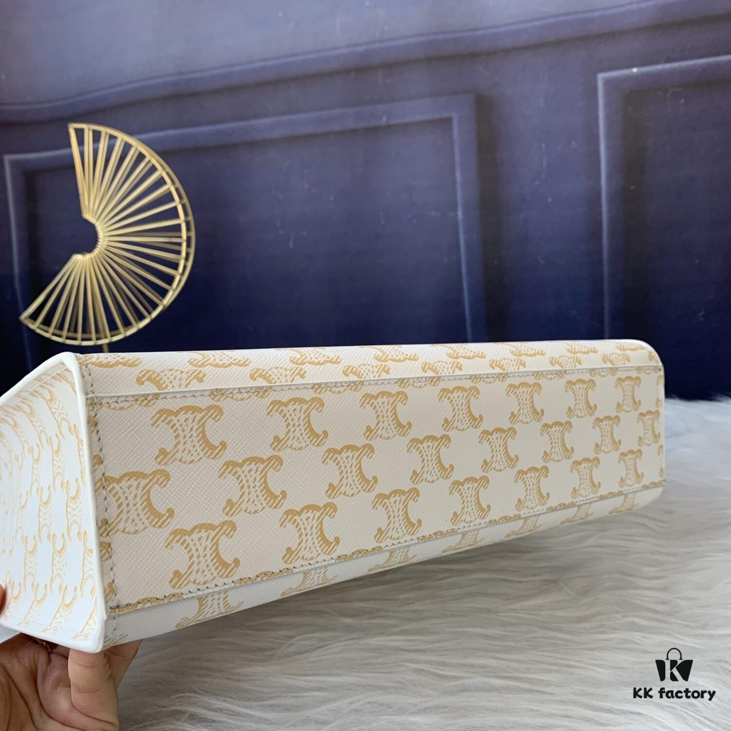 C192088 Apricot Flower Medium, Medium Celine Floral Print Genuine Leather and Cowhide Vertical Handbag with Adjustable Detachable Leather Shoulder Strap (50cm)