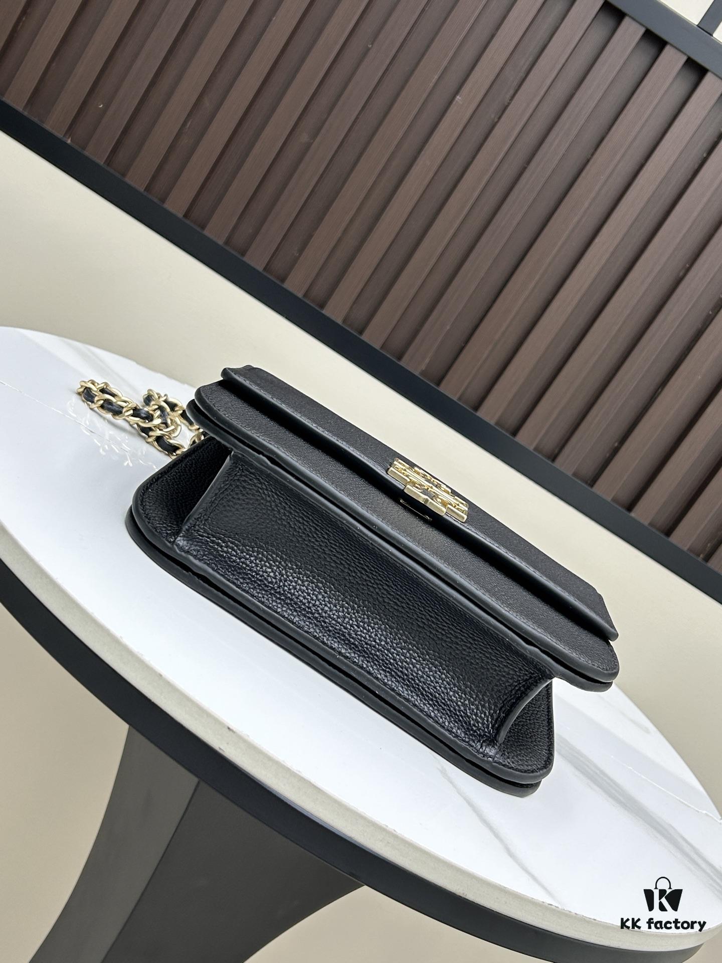 New Tory Burch Britten Medium Crossbody Chain Shoulder Bag for Women, Black and Beige, In Stock, Size 22×8×16CM