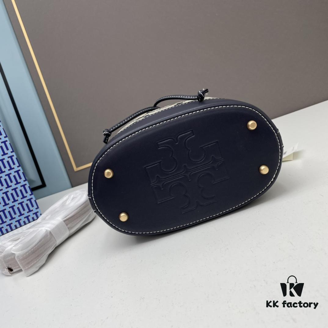 Large TORY BURCH Monogram Drawstring Bucket Bag in Navy Blue Canvas – 2021 Summer Collection