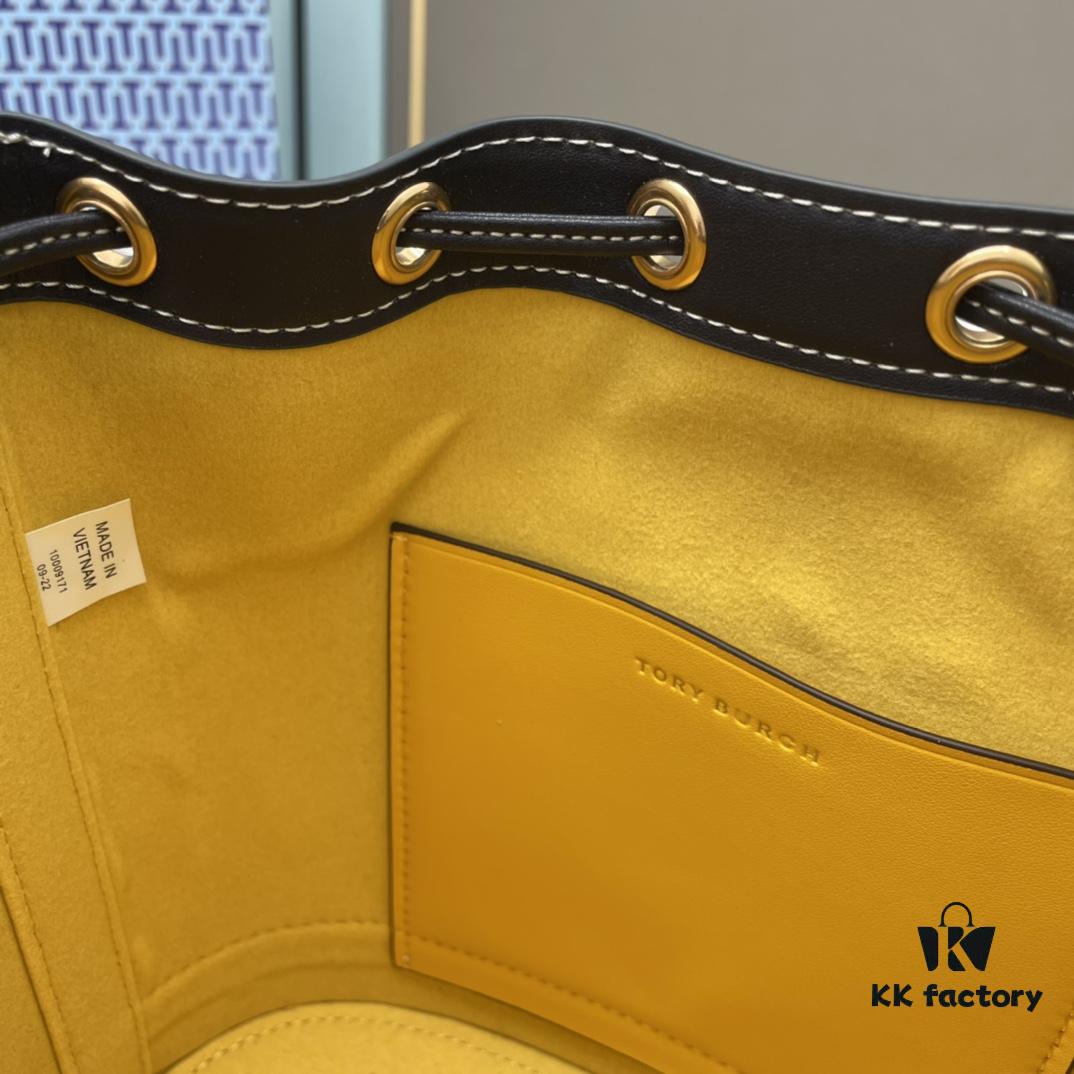 Large TORY BURCH Monogram Drawstring Bucket Bag in Navy Blue Canvas – 2021 Summer Collection