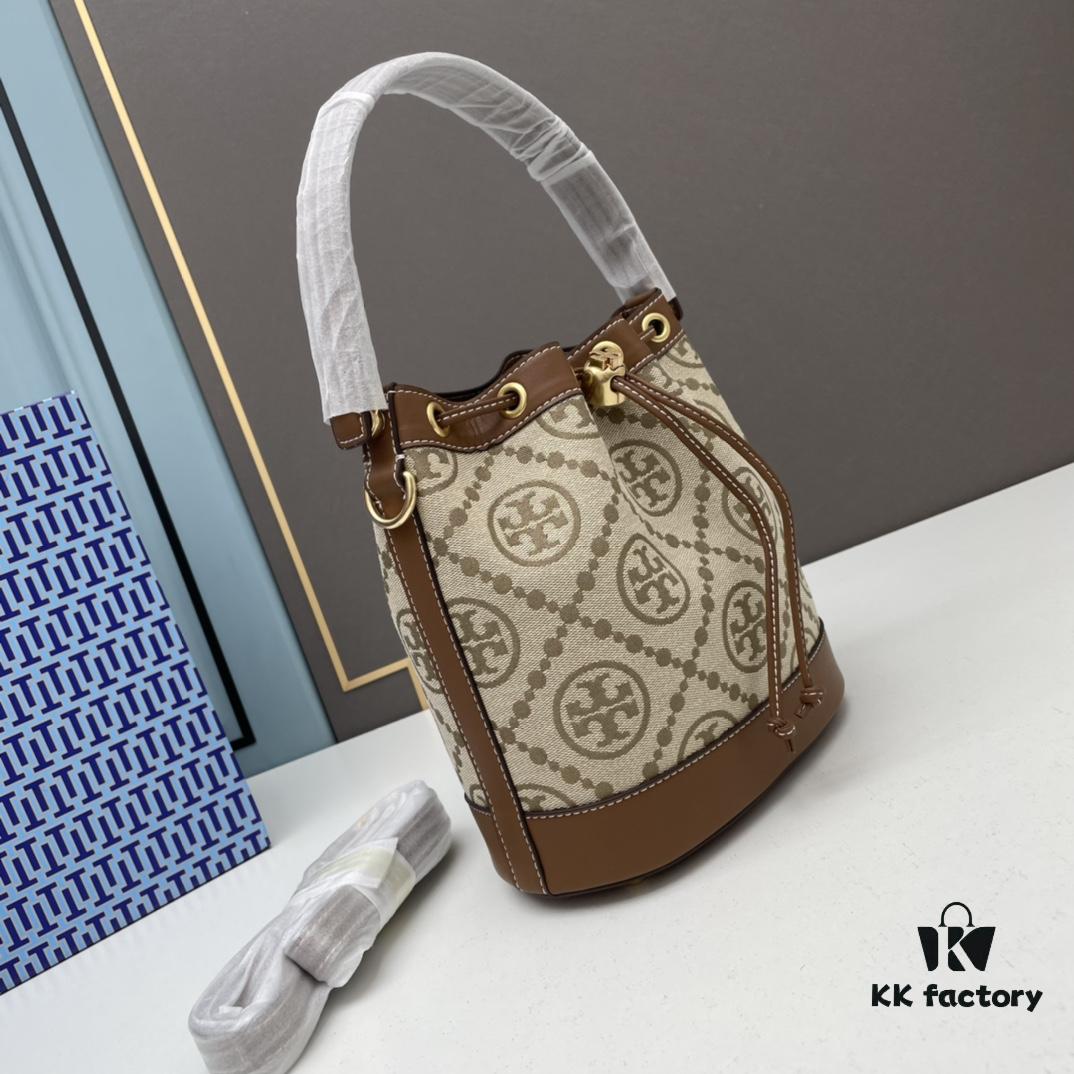 Large TORY BURCH Monogram Drawstring Bucket Bag, Navy Blue Canvas with Vintage Jacquard Trim – 2021 Summer Collection