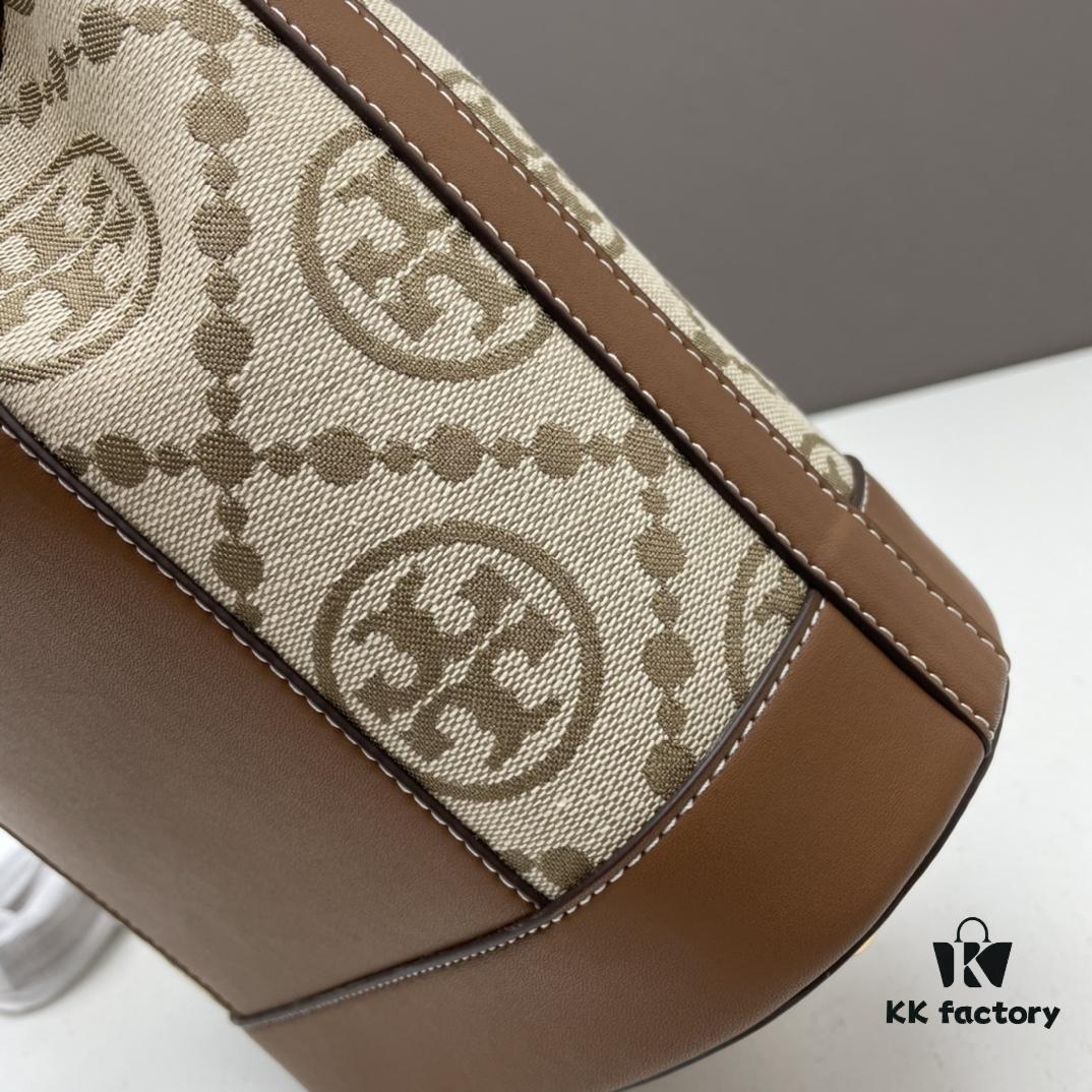 Large TORY BURCH Monogram Drawstring Bucket Bag, Navy Blue Canvas with Vintage Jacquard Trim – 2021 Summer Collection