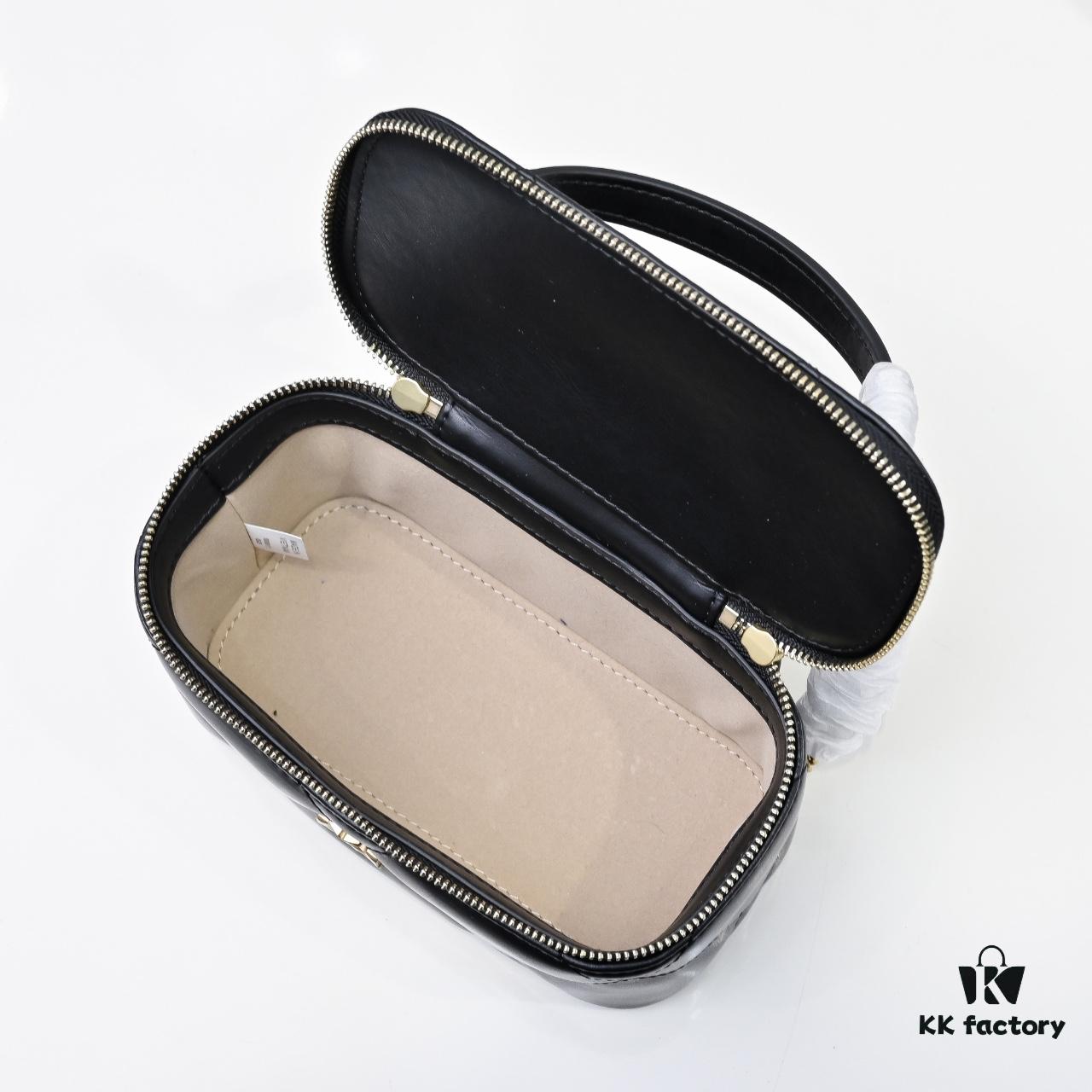 Tory Burch New Kira Makeup Box Bag, Soft and Durable Calfskin with Quilted Diamond Stitching, Detachable Strap for Crossbody, Shoulder or Handheld Wear