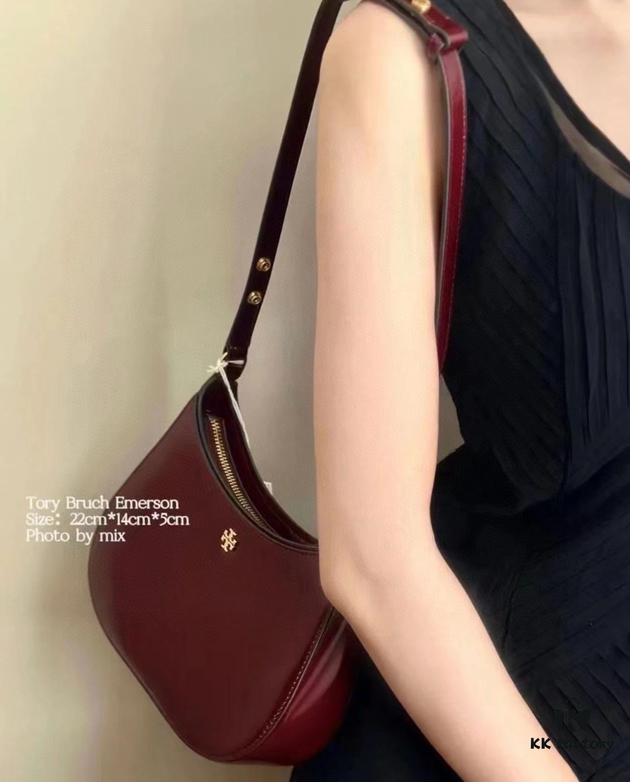 Tory Burch Emerson Series New Arrival Crossbody Bag in Full Leather with Quilted Calfskin