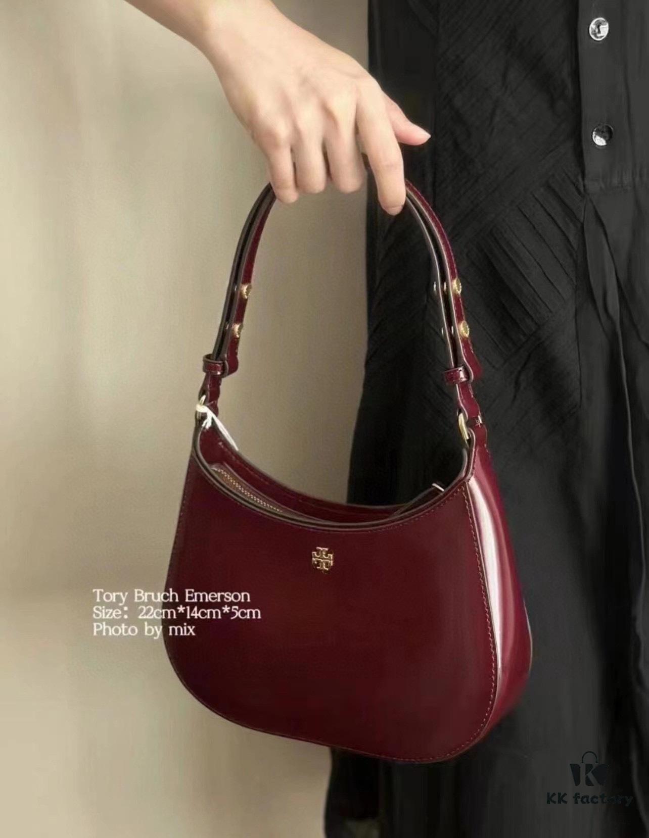 Tory Burch Emerson Series New Arrival Crossbody Bag in Full Leather with Quilted Calfskin