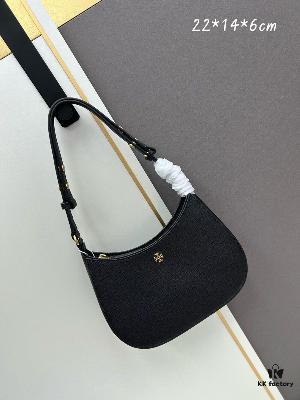 Tory Burch Emerson Series New Half-Moon Bag, Full Leather Crossbody Shoulder Bag with Adjustable Strap