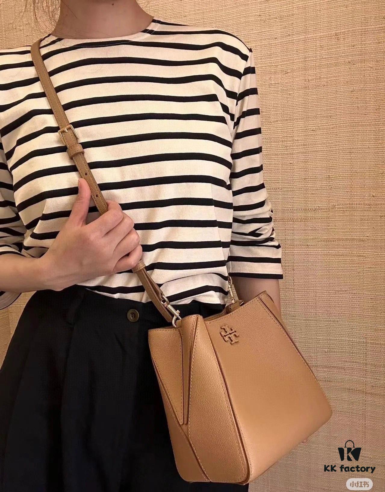 Original Quality [Full Genuine Leather Series, New Item with Attention to Detail] Tory Burch McGraw Hobo