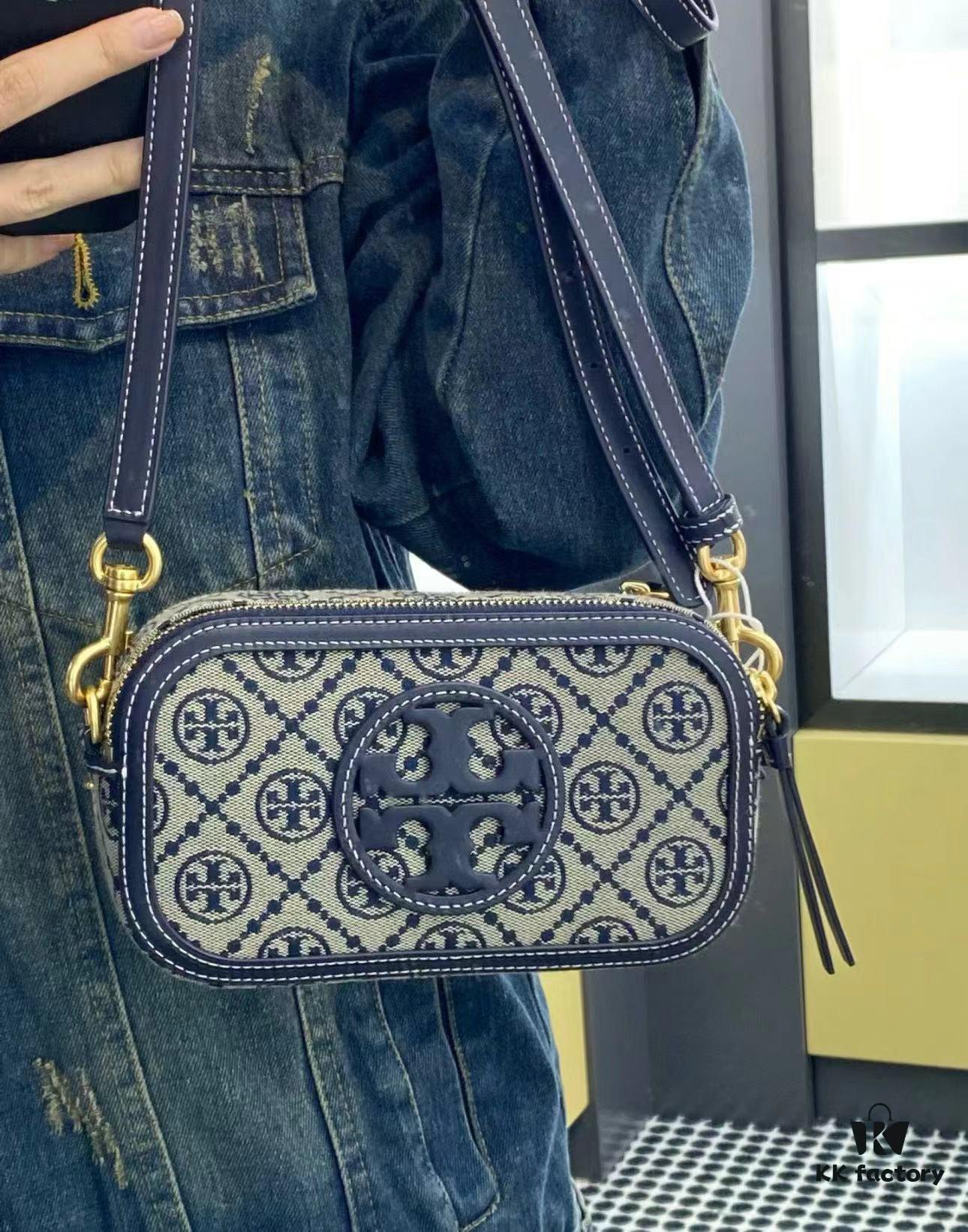 Original Quality [New Item with Attention to Detail] TORY BURCH 2024 Lunar New Year New Camera Bag, (Includes Hang Tag, Sticker, Logo Label, Plastic Bag, and Brand Copy Paper) Miller Signature Print Camera Bag with Double Zippers, Dimensions: 19.5 x 11.5 x 6 cm
