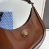 Original Quality [Full Leather Series, New Arrival with Attention to Details] TORY BURCH ROBINSON New Crescent Shoulder Bag Premium Leather Fashionable and Timeless Design with Meticulous Craftsmanship Functional and Versatile
