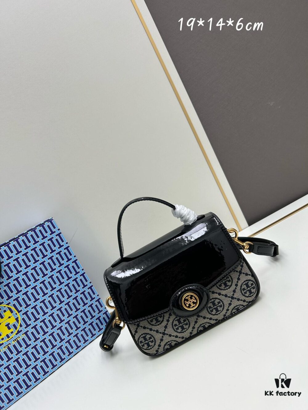 New TORY BURCH Robinson Series Patent Leather Motorcycle Bag – Classic Foldover Handbag with Detachable Strap