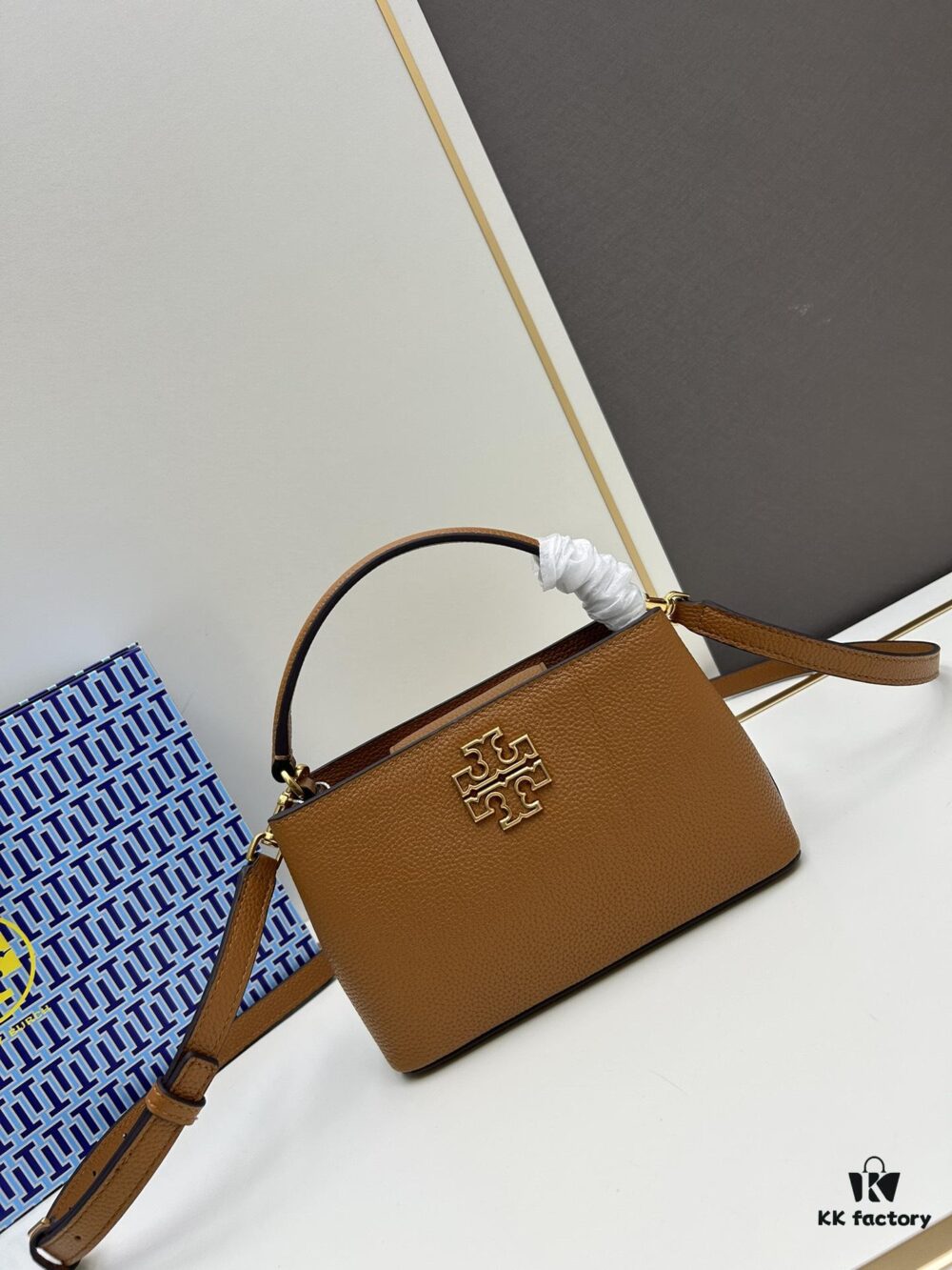 Tory Burch Britten Series Mini Tote Bag New Arrival Pebbled Calfskin Luxury Shoulder Bag