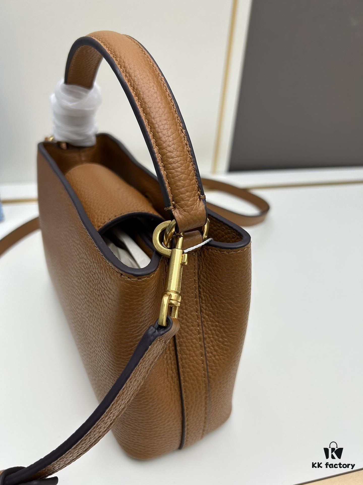 Tory Burch Britten Series Mini Tote Bag New Arrival Pebbled Calfskin Luxury Shoulder Bag