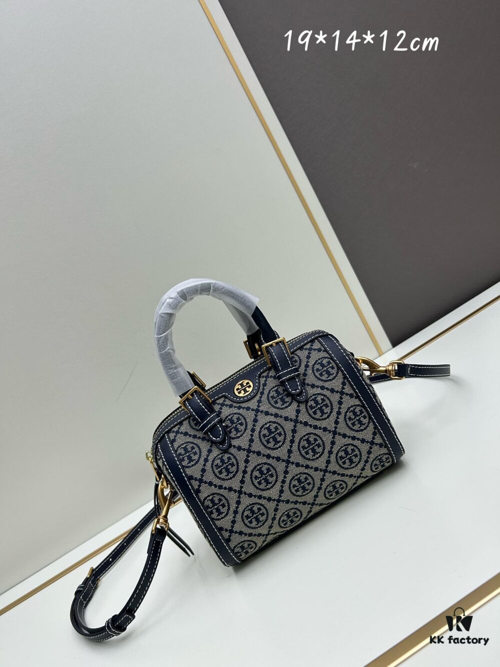 Small Size [New Arrival Attention to Detail] TORY BURCH T Monogram Mini Jacquard Barrel Bag