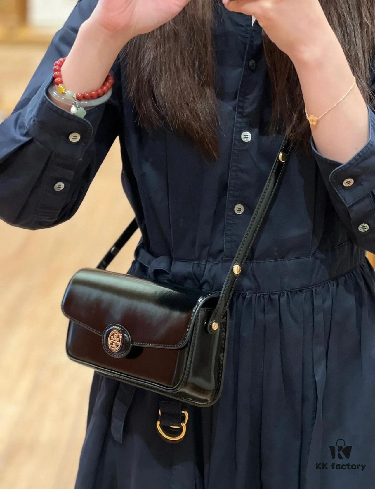 Tory Burch Robinson Rectangular Shoulder Bag, Full Leather Series, New Arrival with Attention to Detail